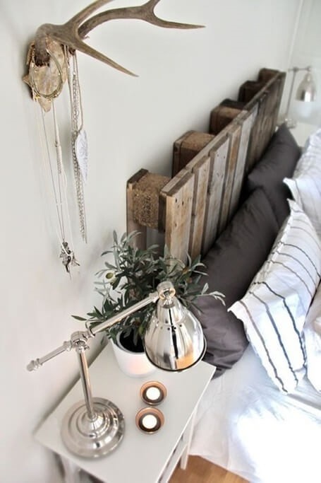 Bedroom-ideas-pallet-bedhead